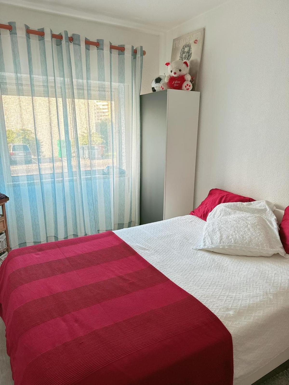Apartamento Com Boa Luz E Localizacao Em Lisboa. Apartment Exterior photo